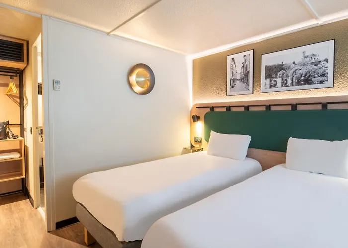 Campanile Clermont Ferrand - Le BrezetHotel Clermont Ferrand